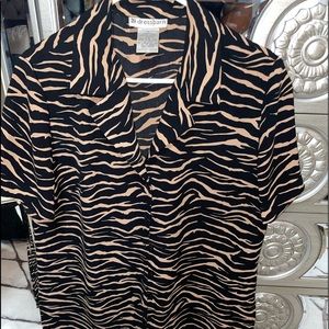 Women’s button up